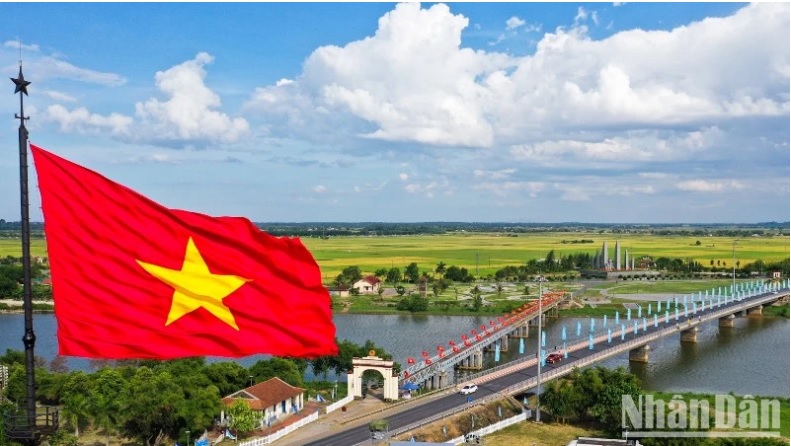 https://tttv.hdu.edu.vn/huong-ve-la-co-to-quoc-de-lan-toa-tinh-than-dan-toc-va-tinh-yeu-nuoc.html